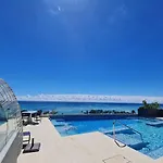 Luxury 1Br Condo Prime Location