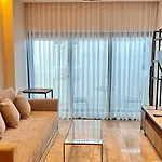 Luxury 1Br Condo Prime Location