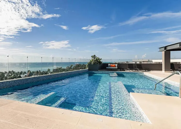Luxury 1Br Condo Prime Location
